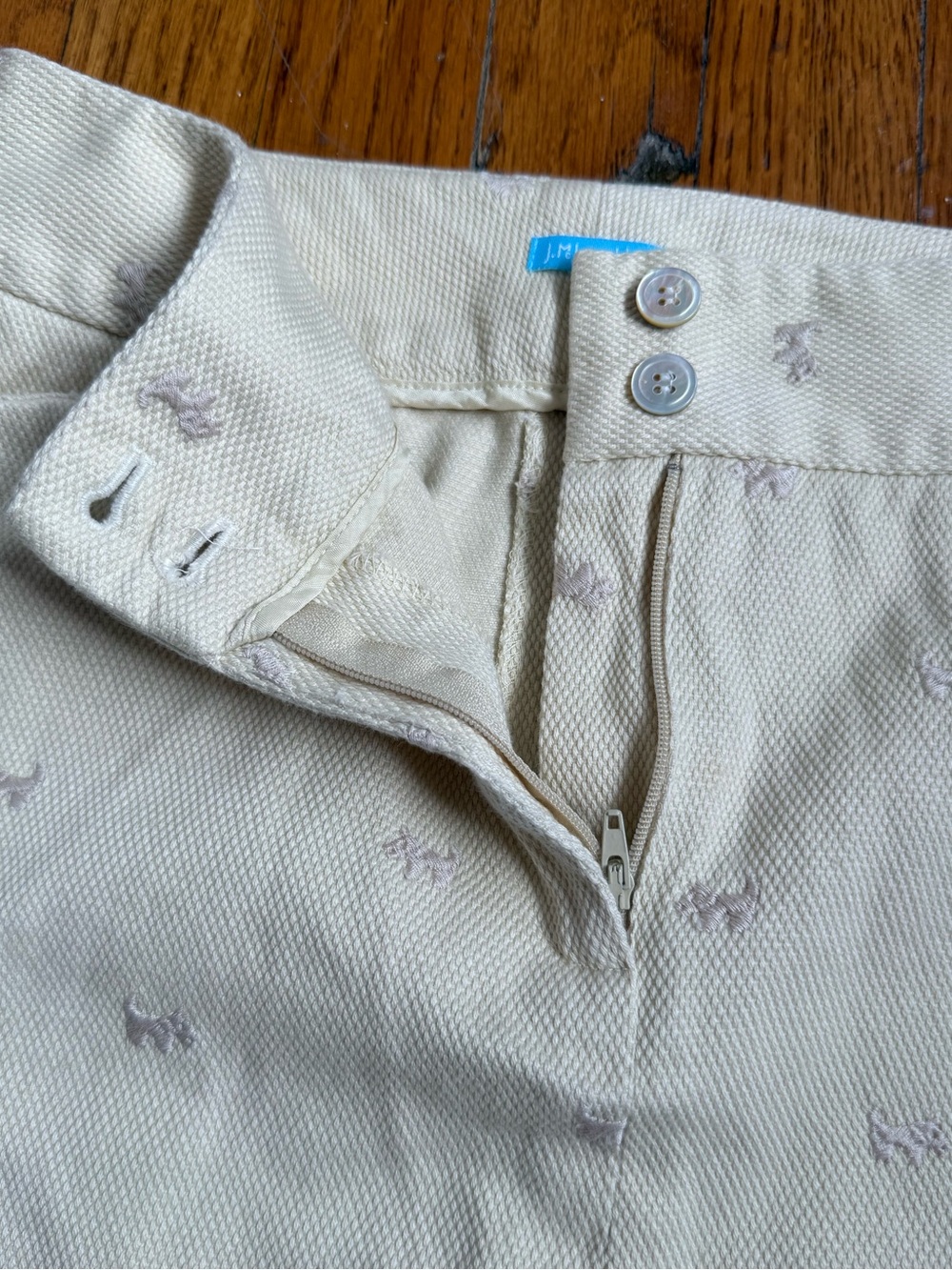 J McLaughlin Scottie dog beige skirt - Picture 3 of 4